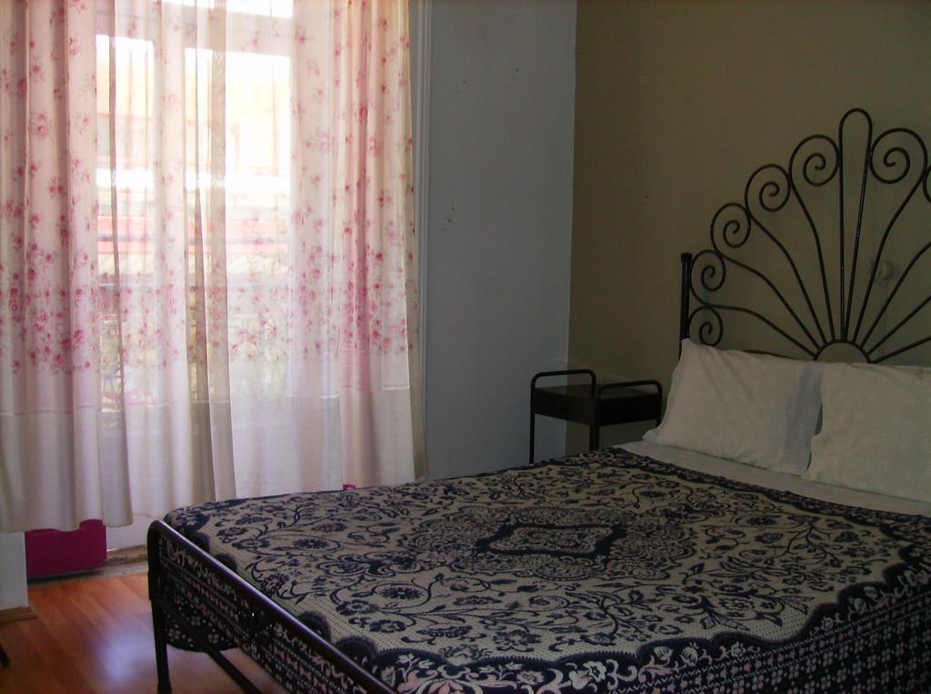 Dias E Dominguez Hostel